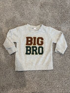 Heather Gray 'BIG BRO' Sweatshirt with Brown and Dark Green Letters